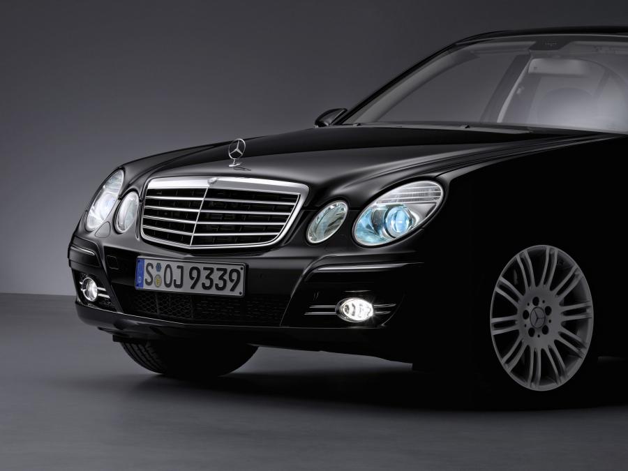  Mercedes-Benz E-Class 2007 года  (фото 45 из 80)